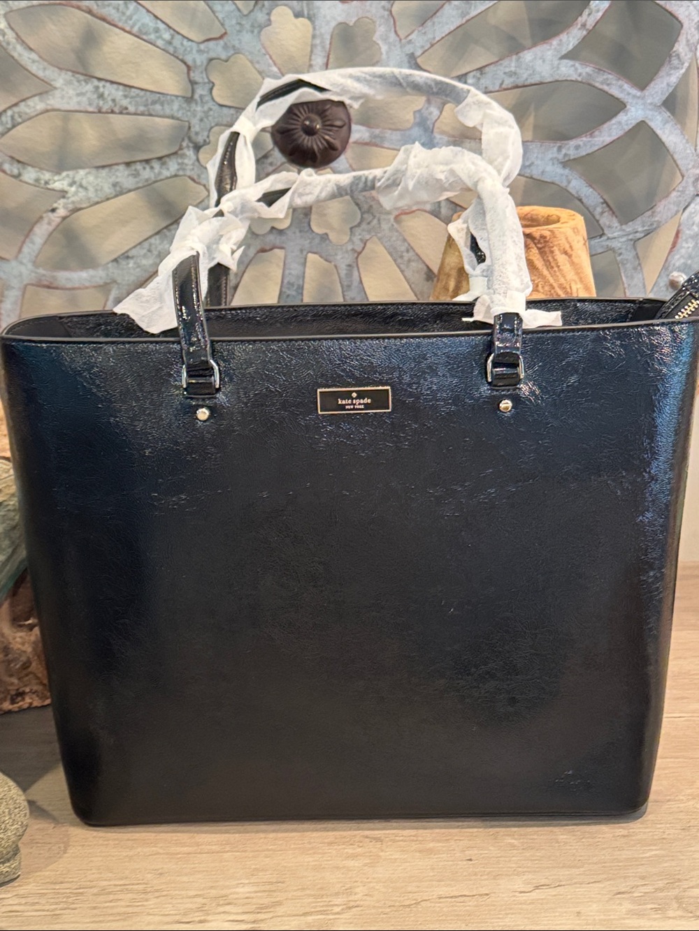 kate spade black patent leather tote with gold plaque